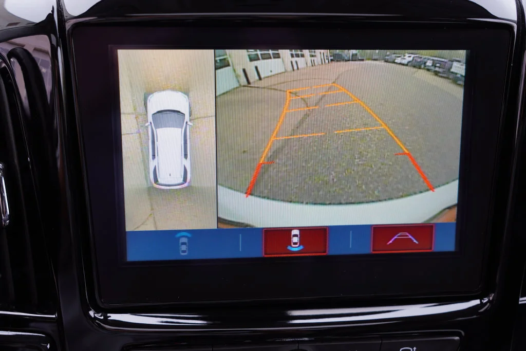 Certified Used 2019 Iridescent Pearl Tricoat Chevrolet Premier image 39
