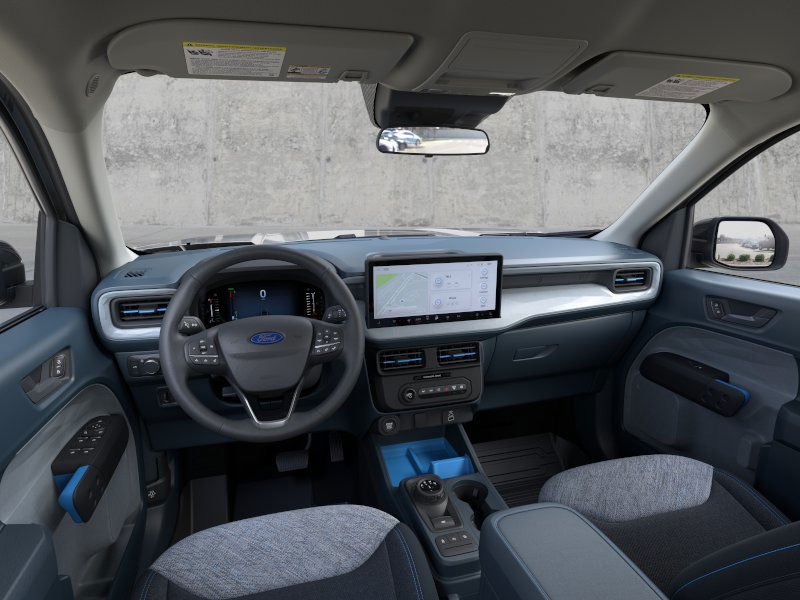 New 2025 Carbonized Gray Metallic Ford XLT image 33
