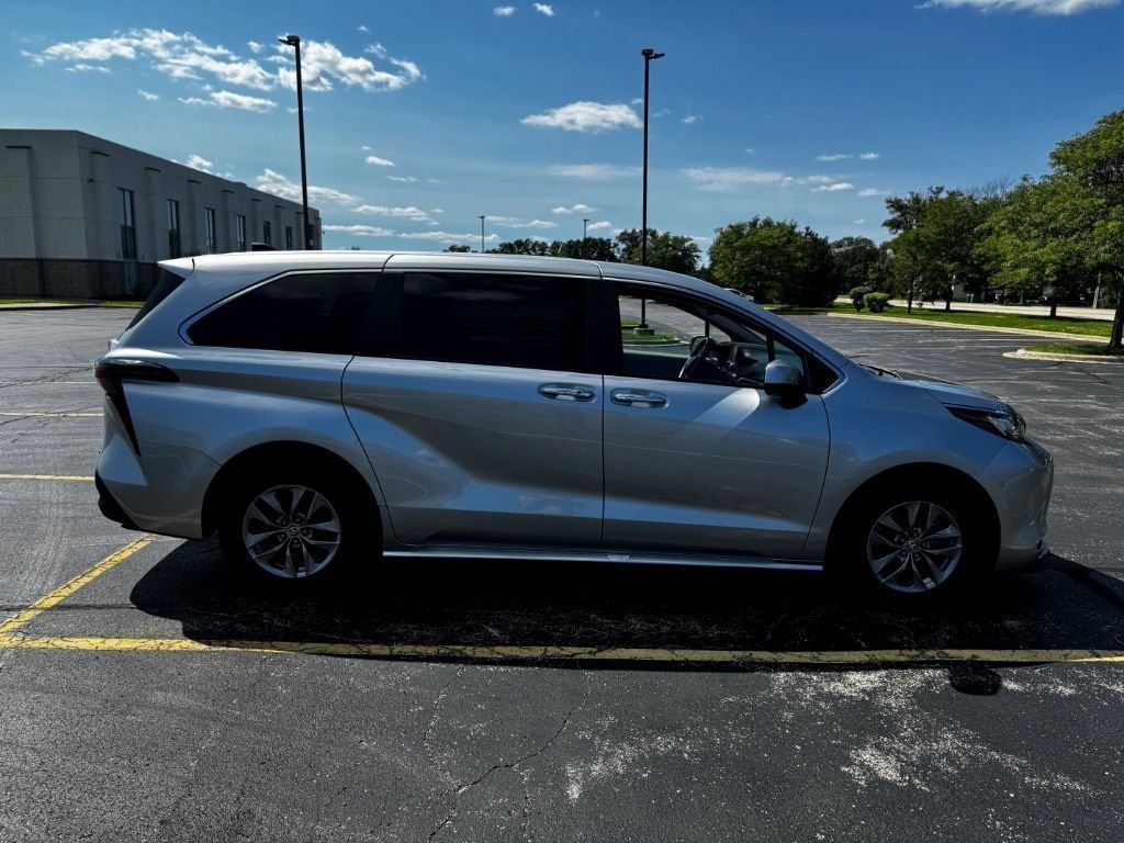 Used 2023 Silver Toyota XLE image 5