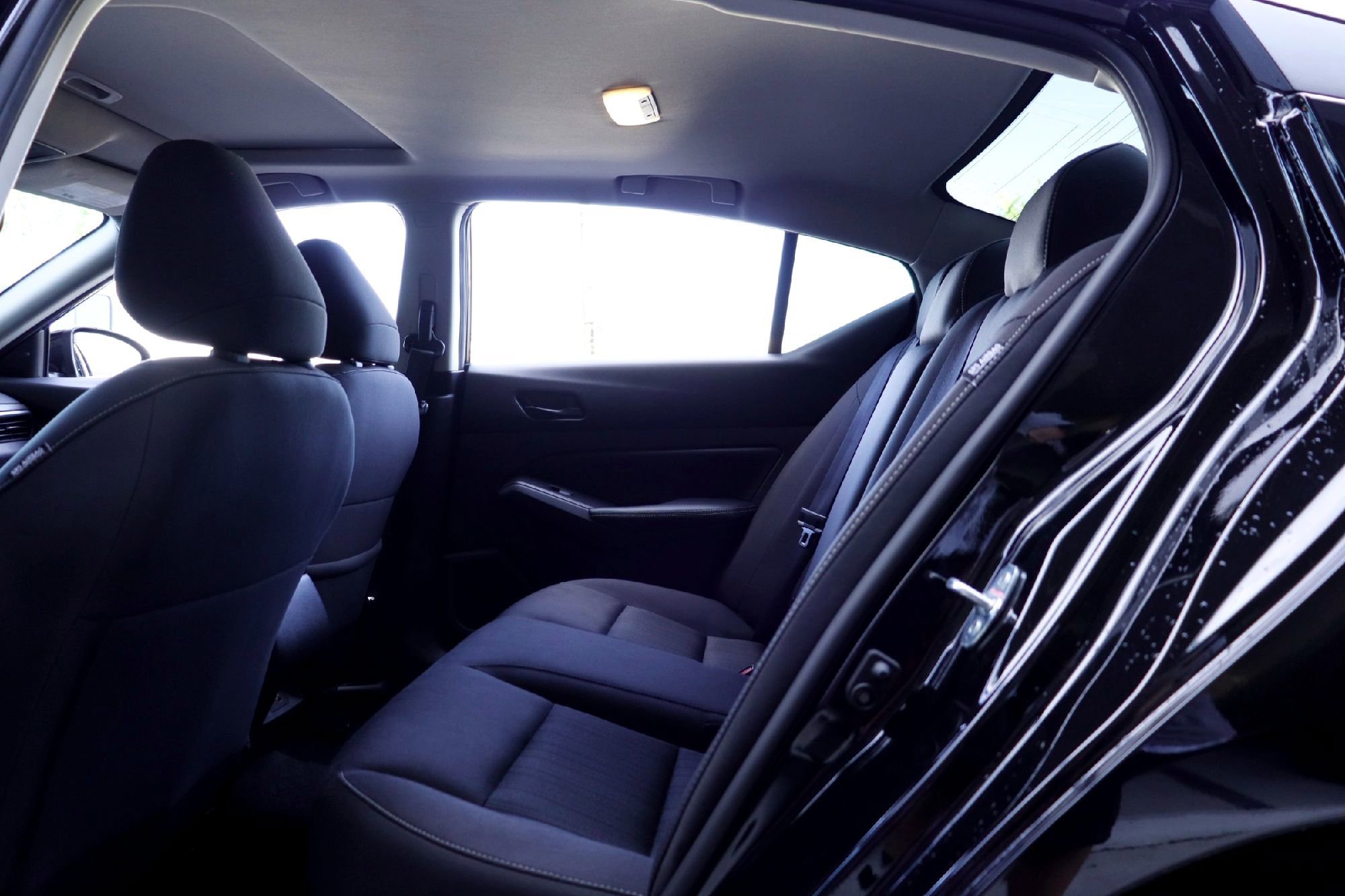 Used 2024 Super Black Nissan 2.5 SV image 27