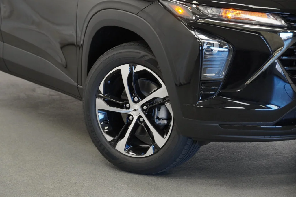 New 2026 Mosaic Black Metallic Chevrolet 1RS image 8