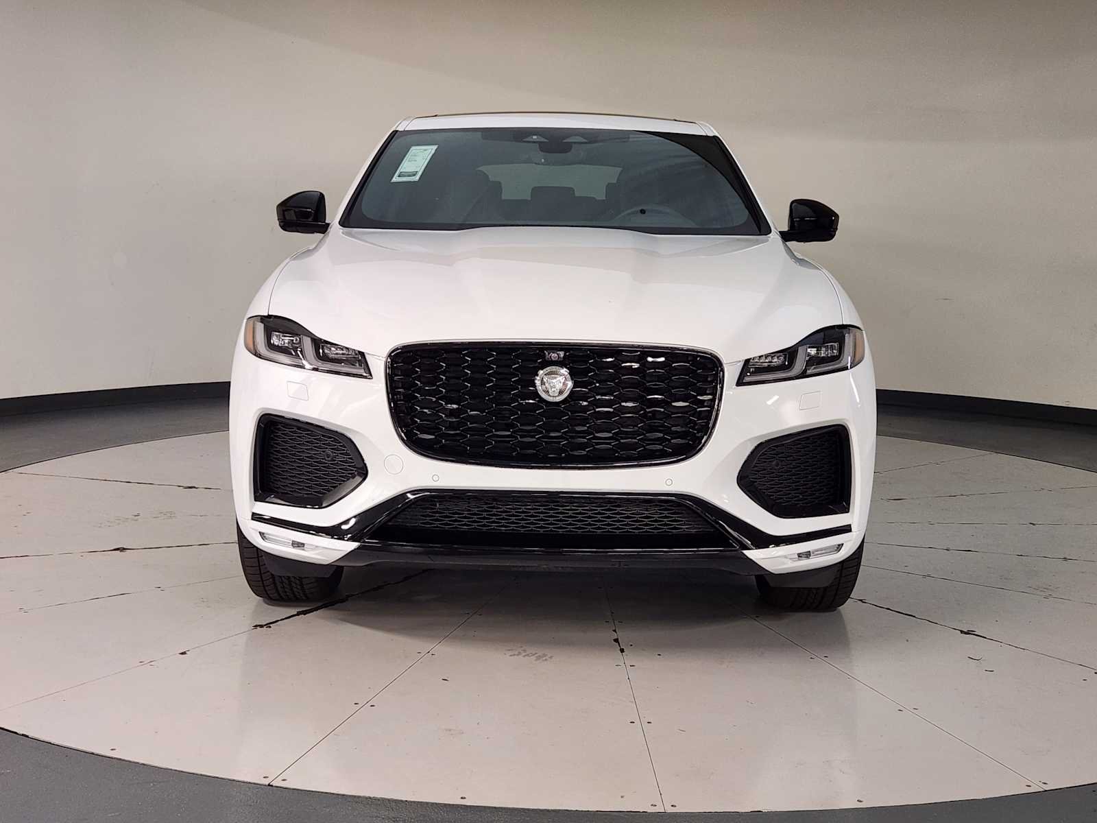 2026 Jaguar F-Pace R-Dynamic S - Photo 9
