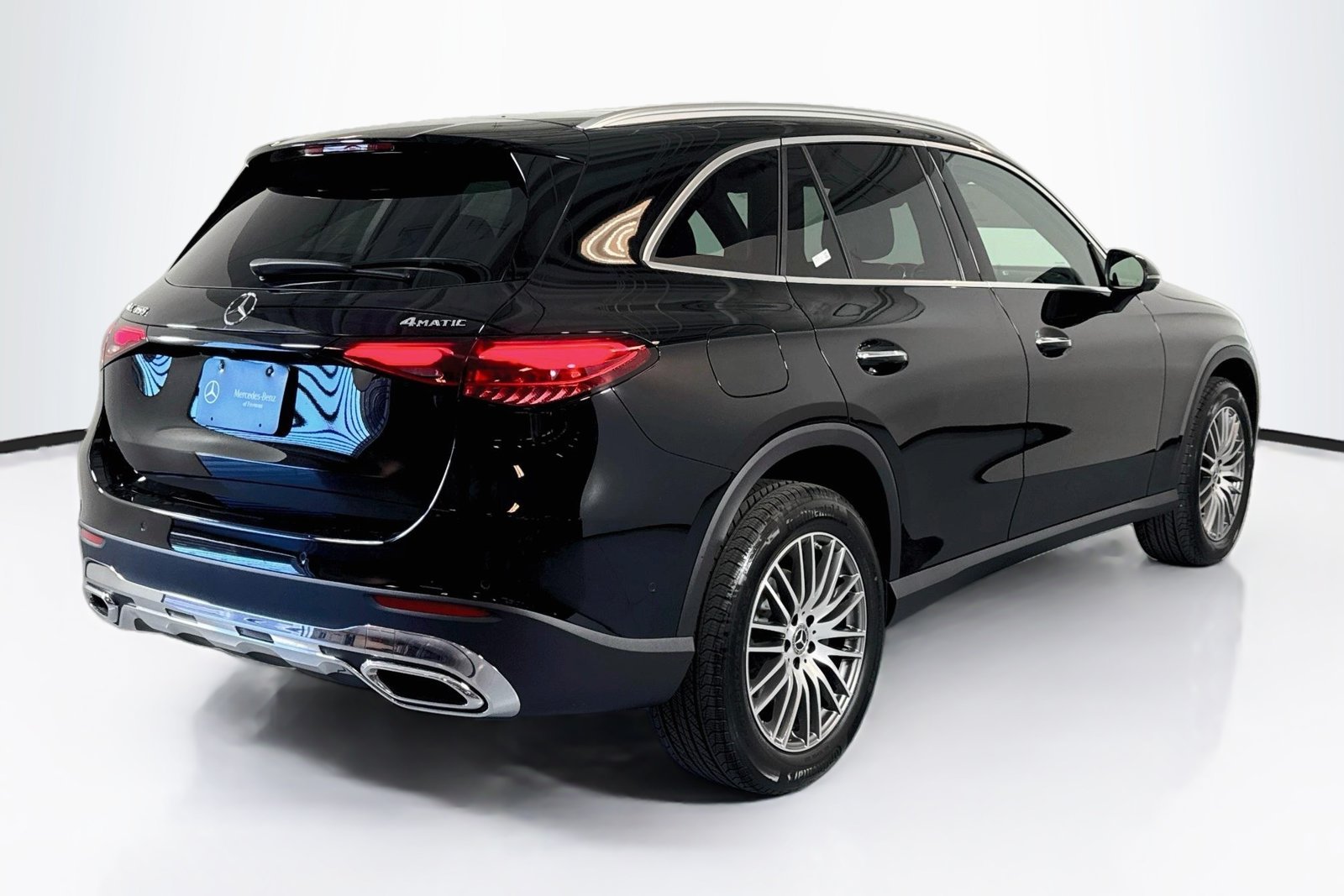 New 2027 Black Mercedes-Benz GLC 300 image 5