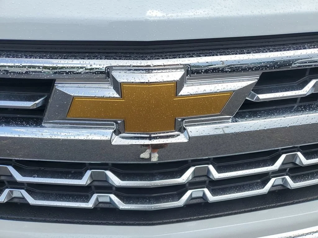 New 2026 Polar White Tricoat Chevrolet LTZ image 38