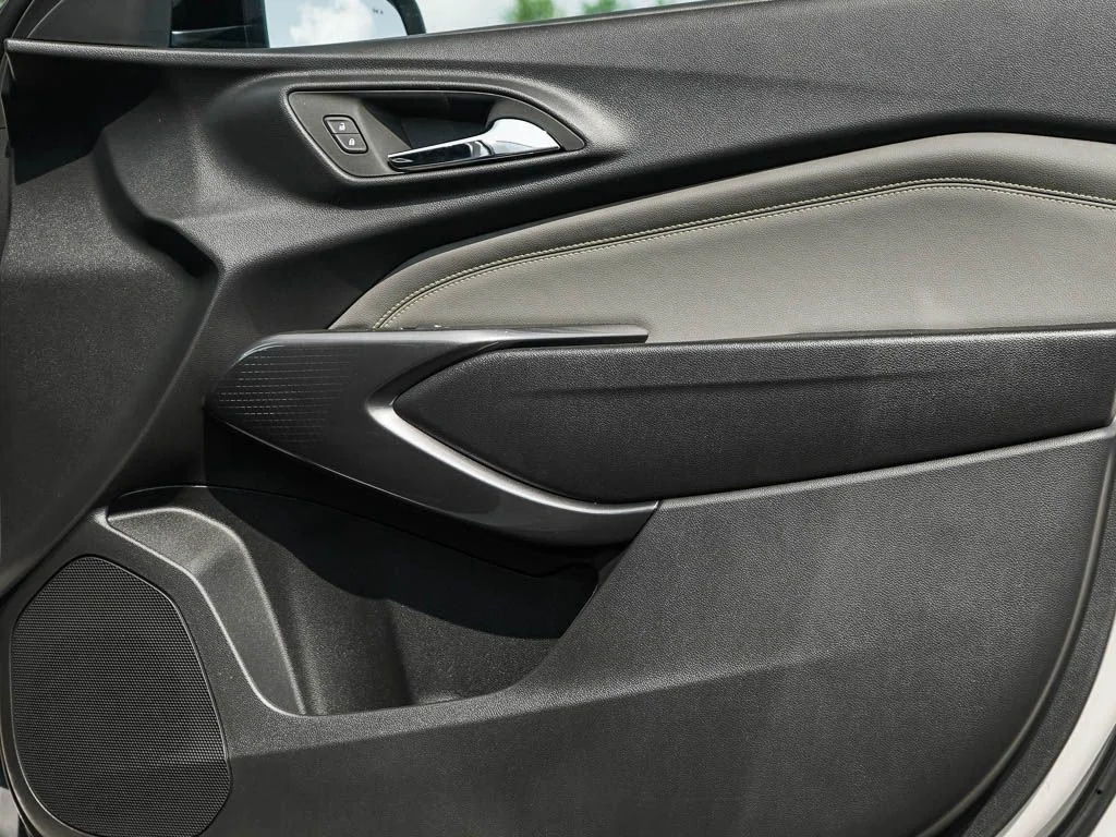2026 Chevrolet Trax Activ - Photo 8