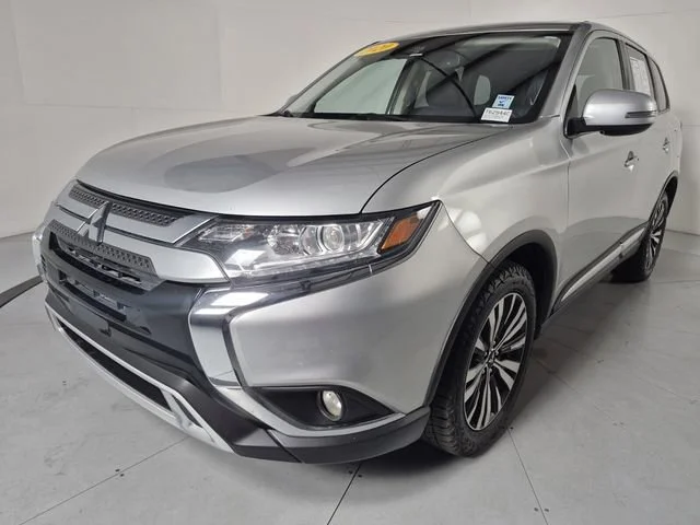 2020 Mitsubishi Outlander SE S-AWC's photo