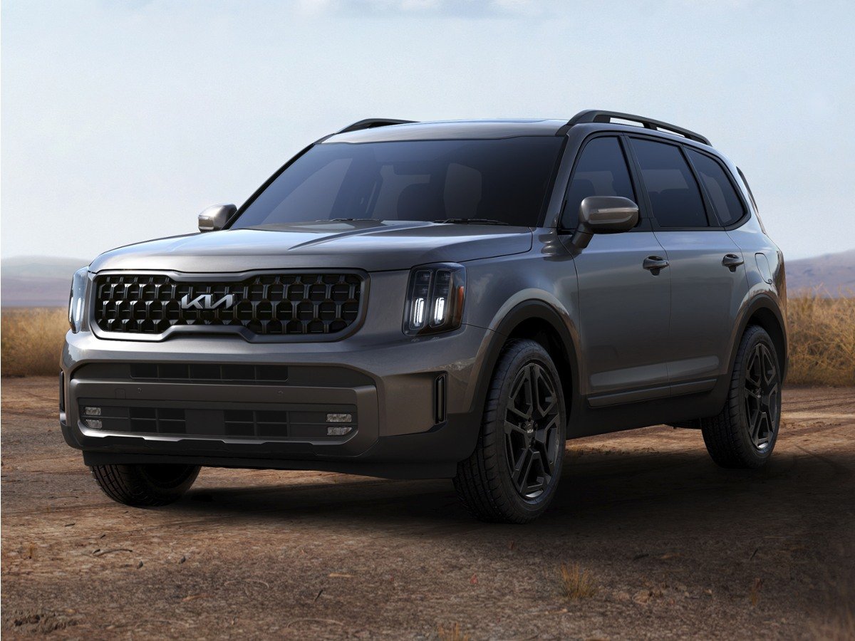 Used 2023 Green Kia SX X-Line image 1