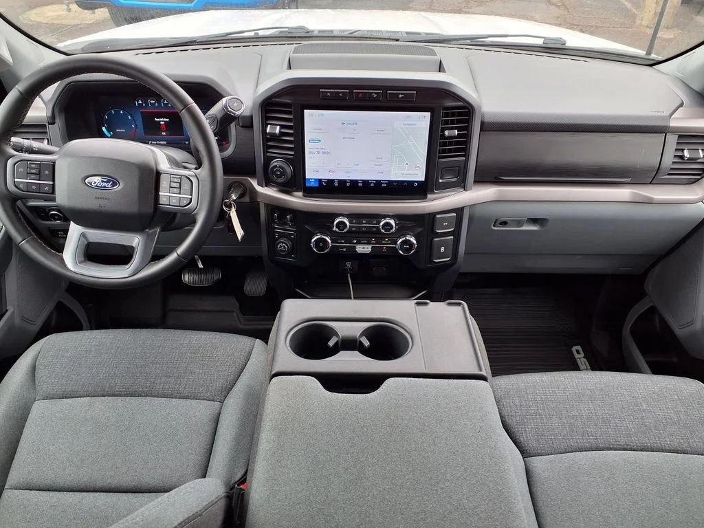 Used 2024 White Ford XLT image 3