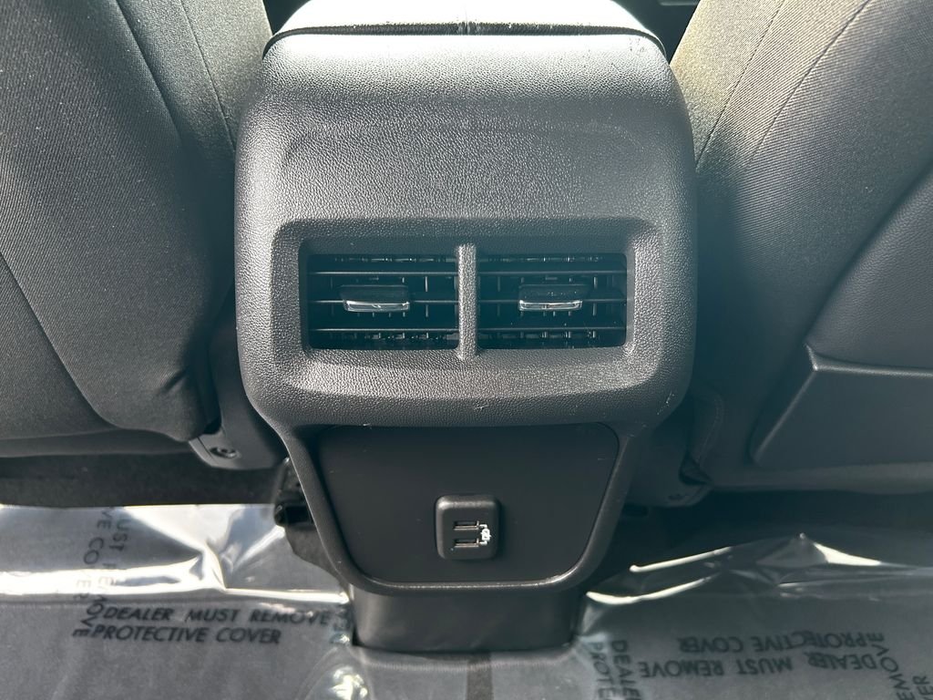 Used 2023 Sterling Metallic GMC SLE image 9