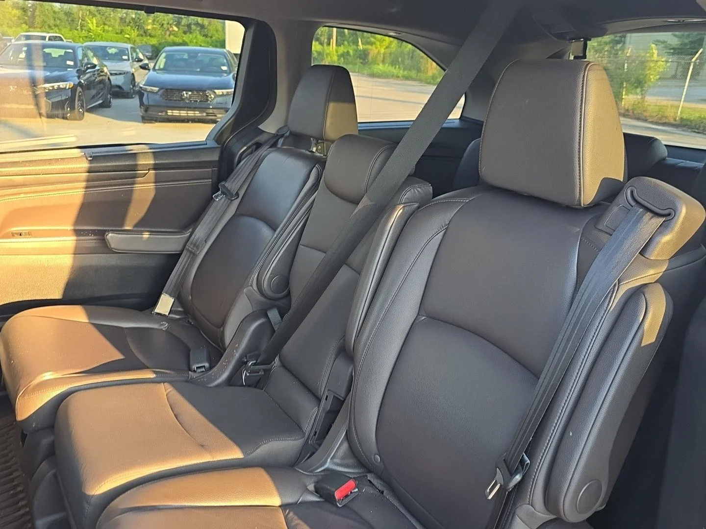 Used 2018 Pacific Pewter Metallic Honda EX-L image 19