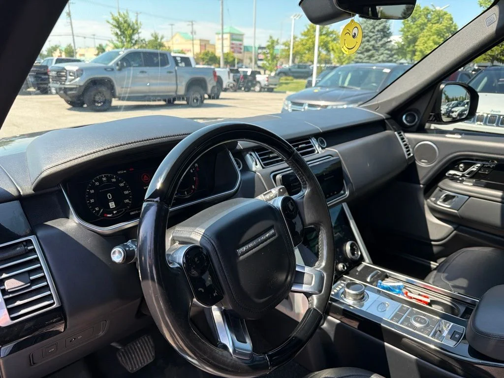 Used 2018  Land Rover 5.0L V8 Supercharged image 12