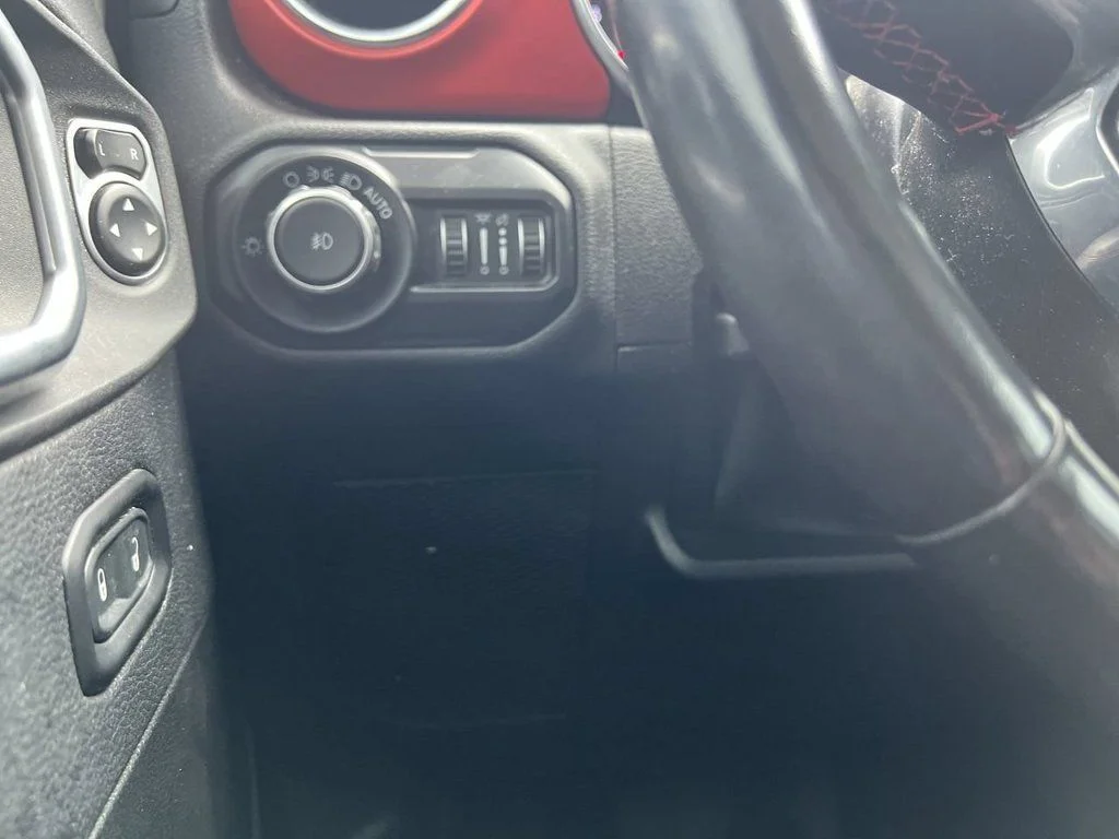 Used 2020 Gray Jeep Unlimited Rubicon image 16
