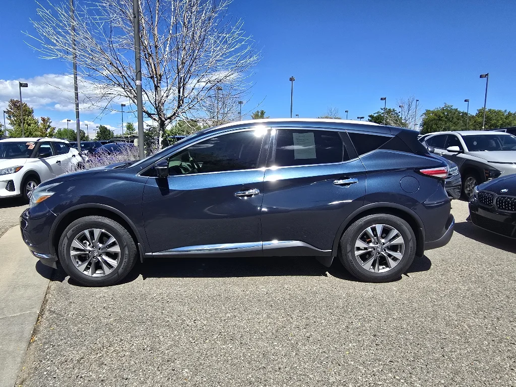 Used 2015 Arctic Blue Metallic Nissan SL image 2