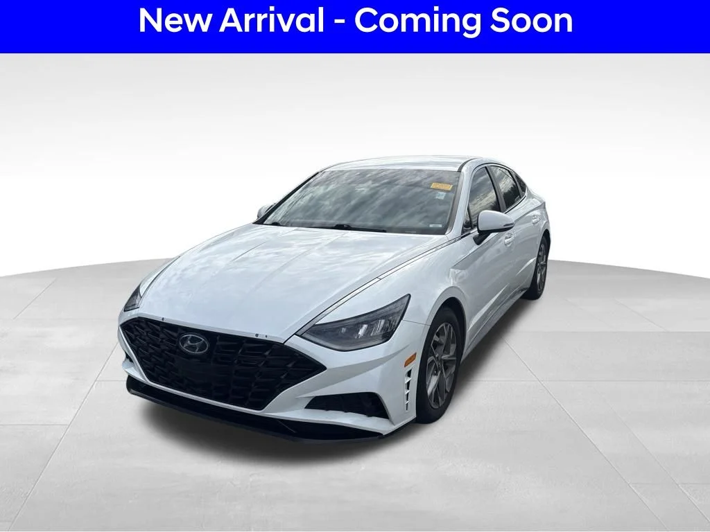 Certified Used 2020 White Hyundai SEL image 1