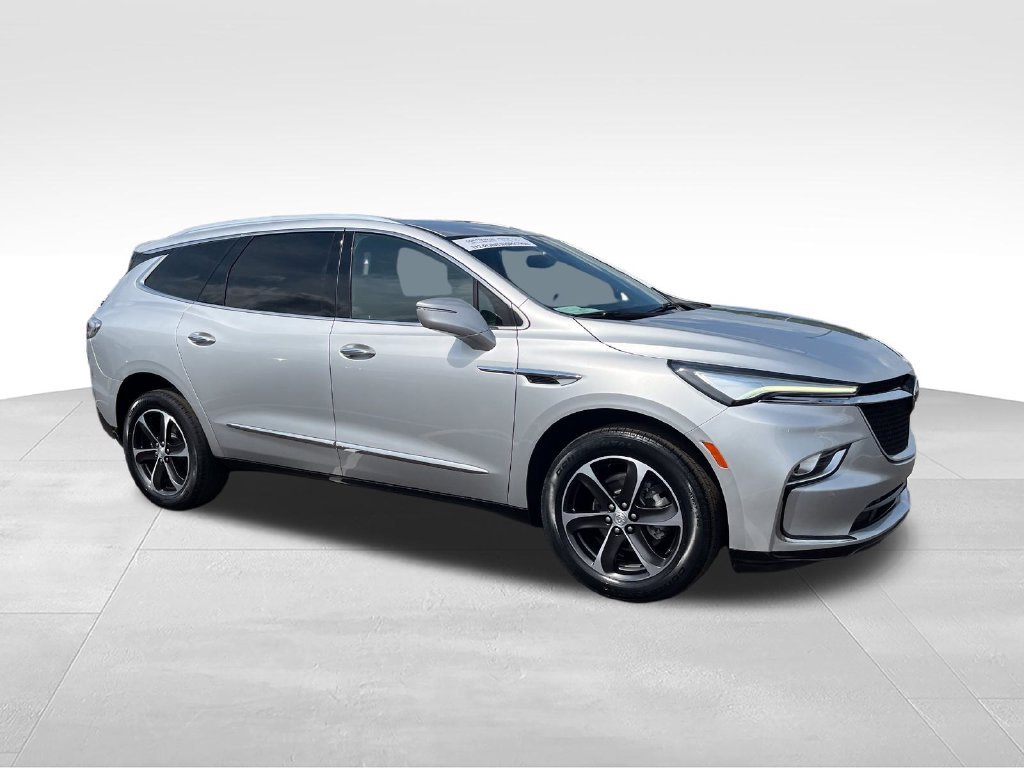 Used 2022 Silver Buick Essence image 7