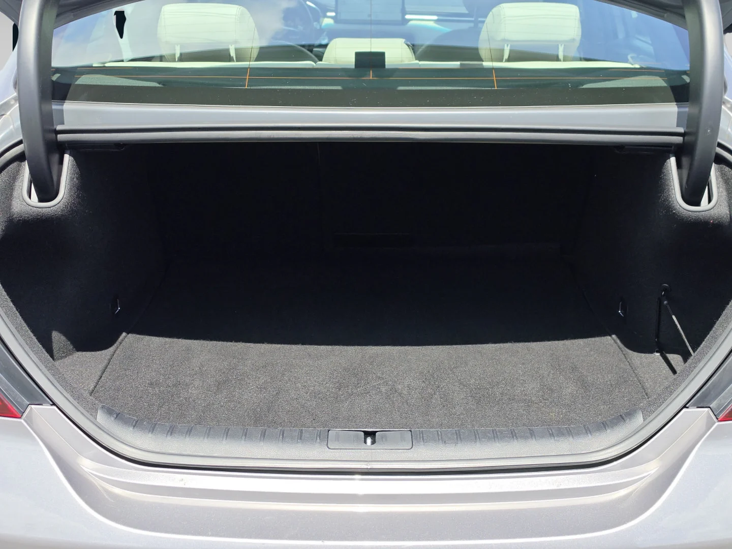 Used 2025 Savile Silver Genesis 2.5T image 15