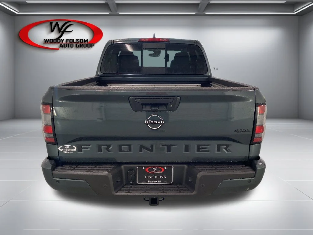 New 2027 Alpine Metallic Nissan Crew Cab SV image 9
