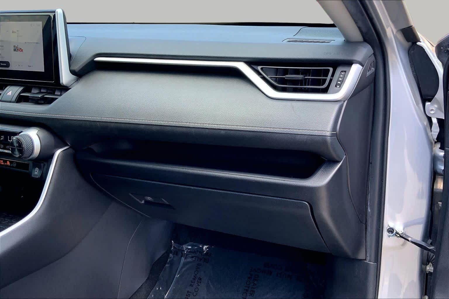 Used 2024 Silver Sky Metallic Toyota XLE image 18