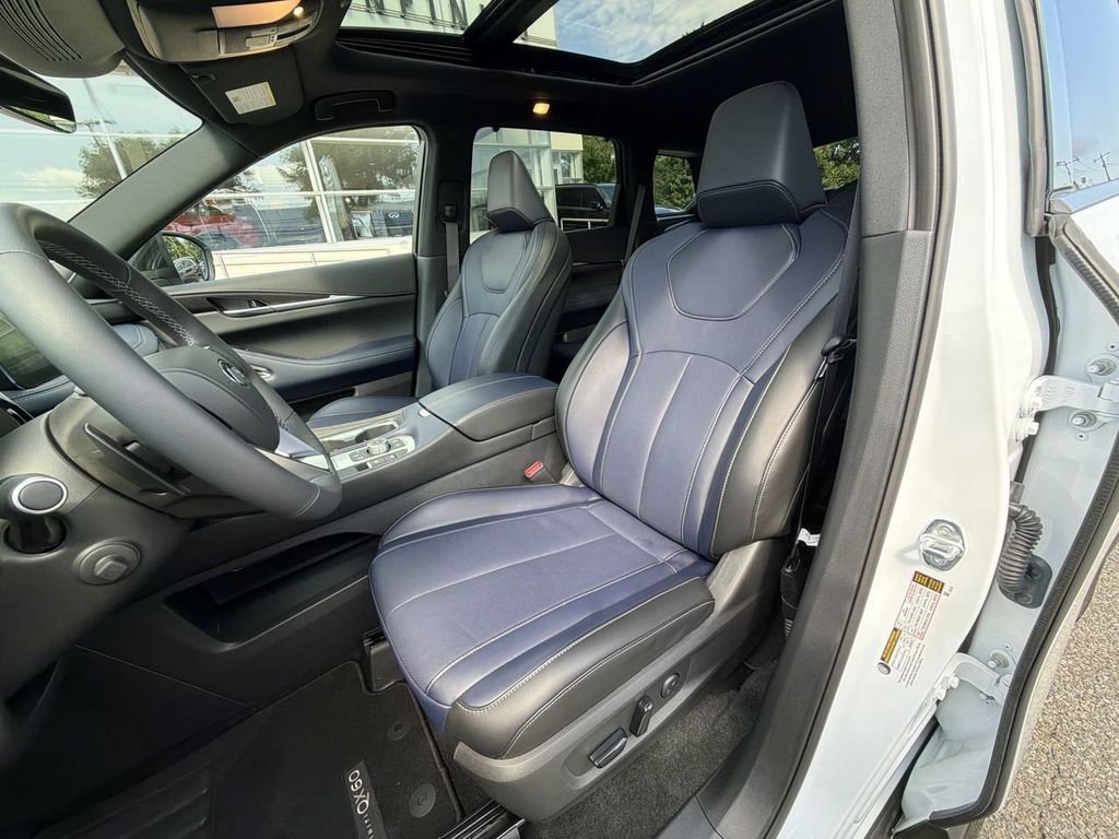 2026 INFINITI QX60 Sport - Photo 15