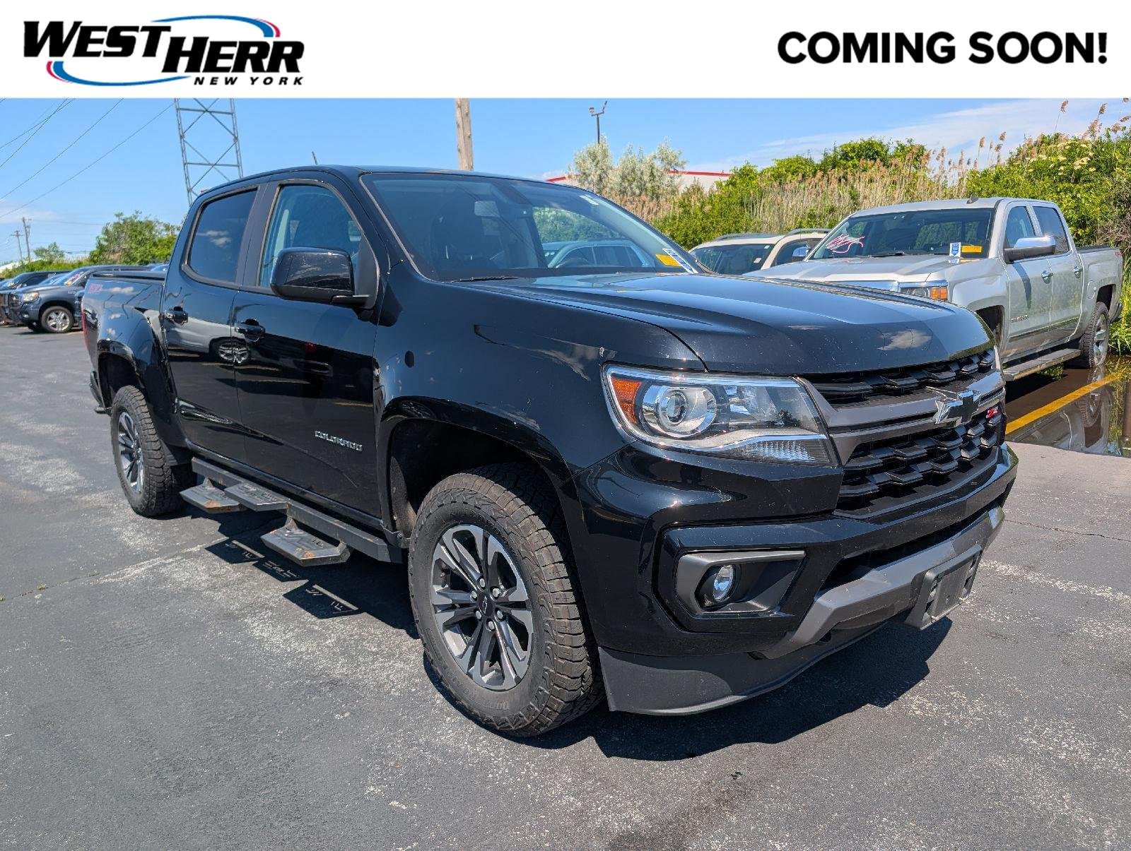 Used 2022 Black Chevrolet 4WD Z71 image 1