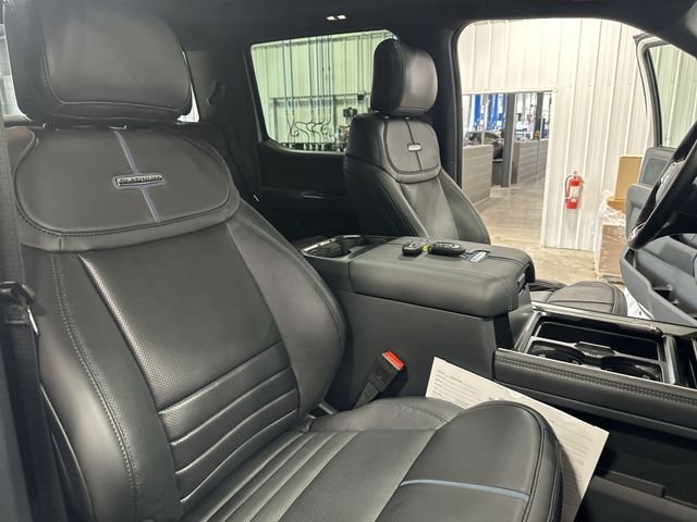 New 2026 Star White Metallic Tri-Coat Ford F-350® Platinum® image 32