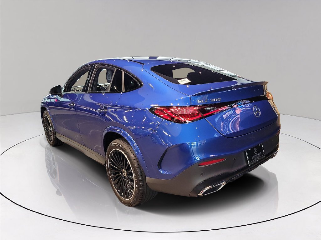 New 2027 Starling Blue Metallic Mercedes-Benz GLC 300 image 4