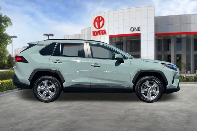 Certified Used 2023  Toyota XLE image 3