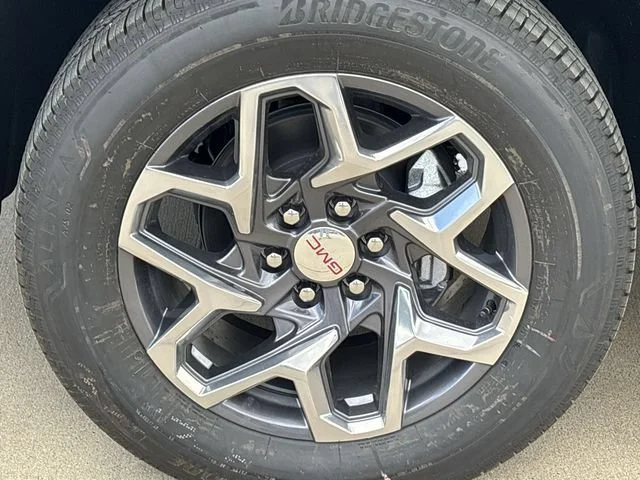 2026 GMC Sierra 1500 SLT - Photo 10