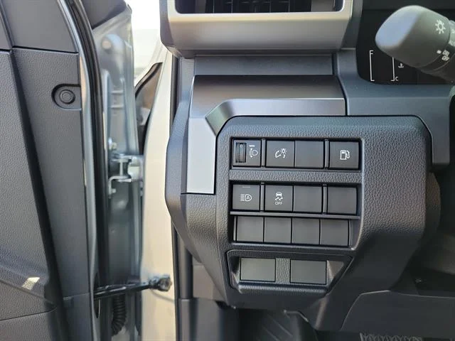 2026 Toyota 4Runner SR5 - Photo 20