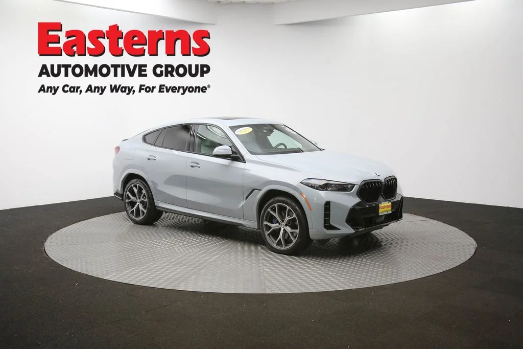 Used 2024 Gray BMW xDrive40i image 51