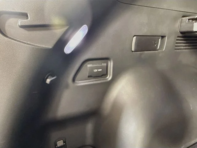 Used 2025 Red Hyundai SEL Convenience image 39