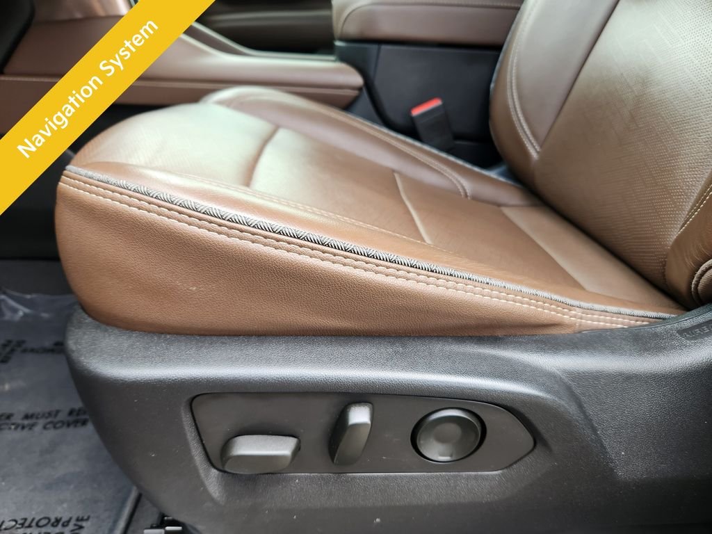 Used 2023 Black Chevrolet High Country image 10