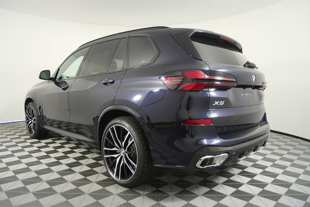 New 2026 Carbon Black Metallic BMW xDrive40i image 5