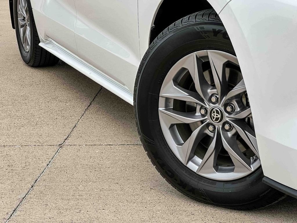 Certified Used 2022 White Toyota LE image 9