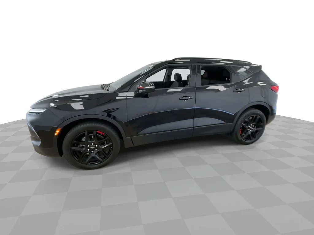 Used 2023 Black Chevrolet LT image 6