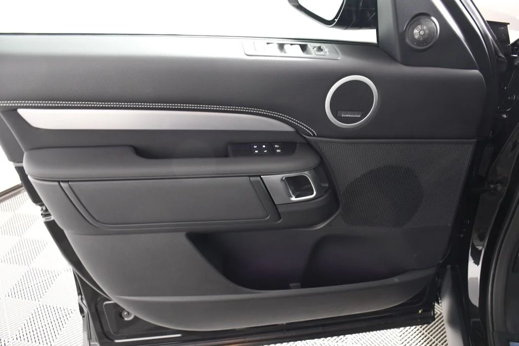 New 2026 Santorini Blk Land Rover Gemini Edition image 14