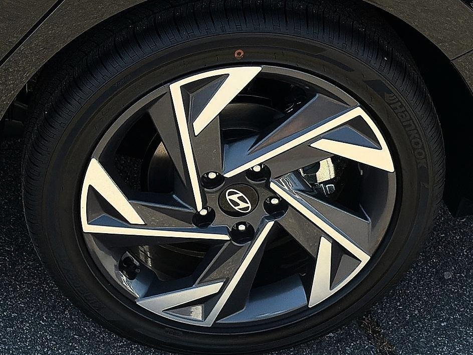 New 2026 Abyss Black Hyundai Limited image 20