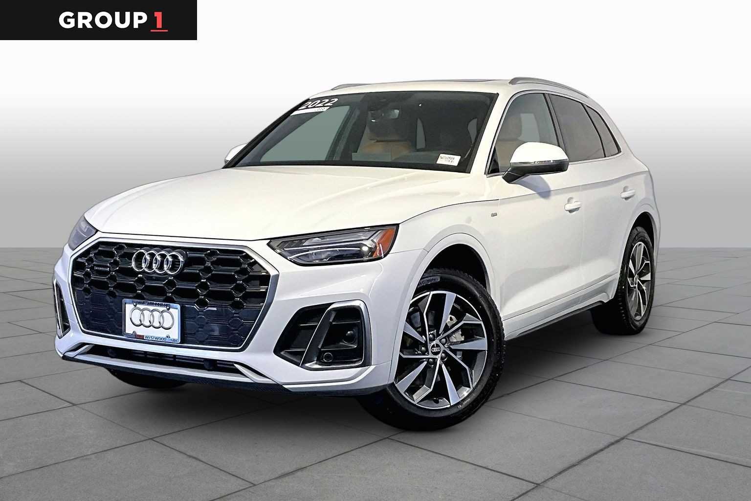 2022 Audi Q5 S line Premium Plus