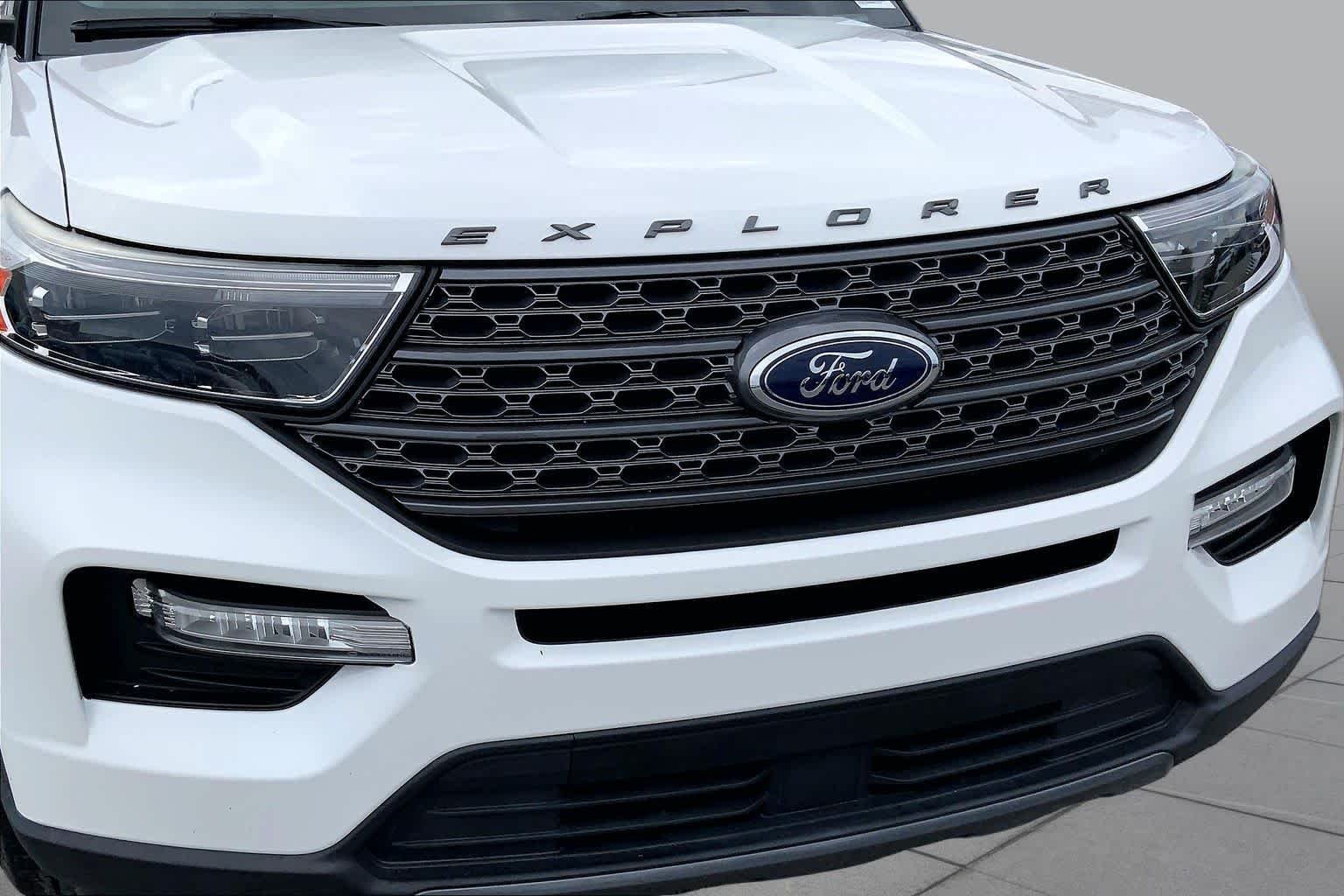 Certified Used 2021 Star White Ford XLT image 29