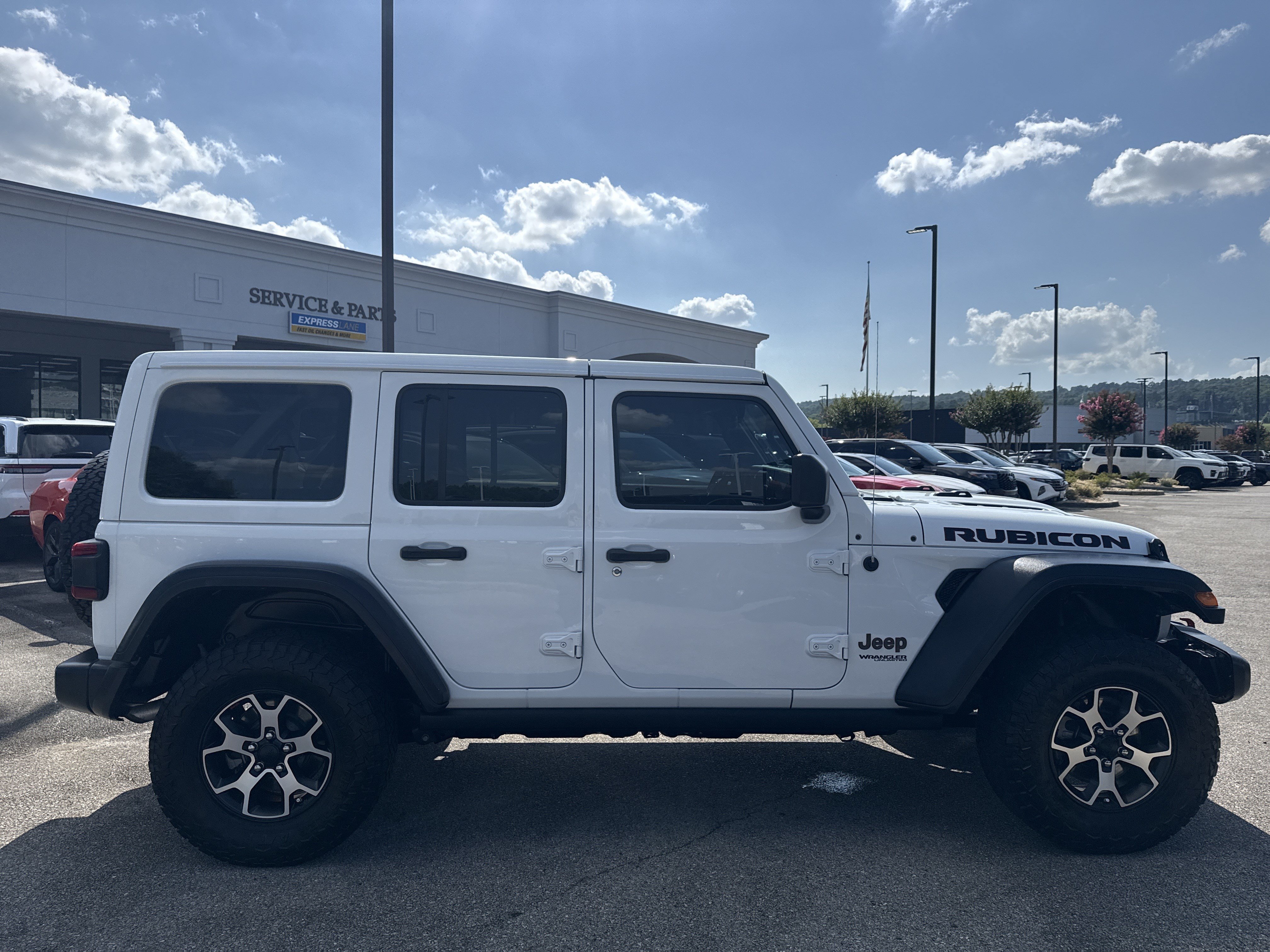 Used 2020 Bright White Clearcoat Jeep Rubicon image 10