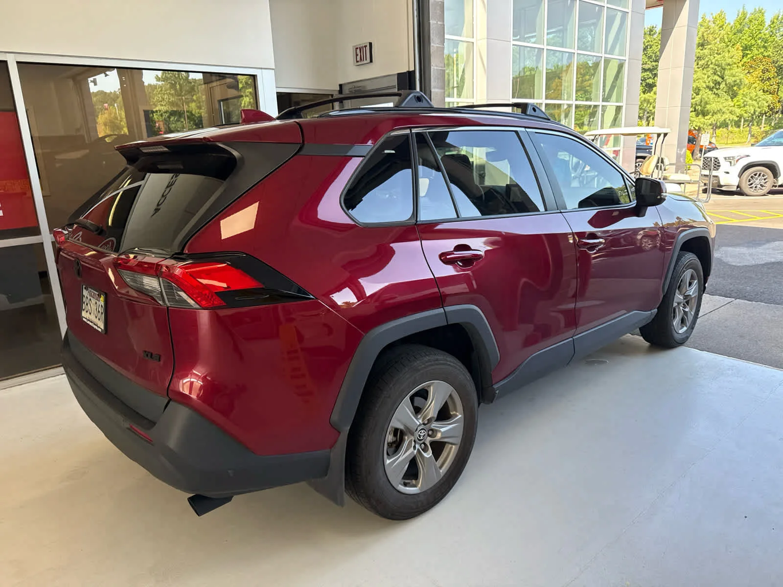 Used 2024 Ruby Flare Pearl Toyota XLE image 3