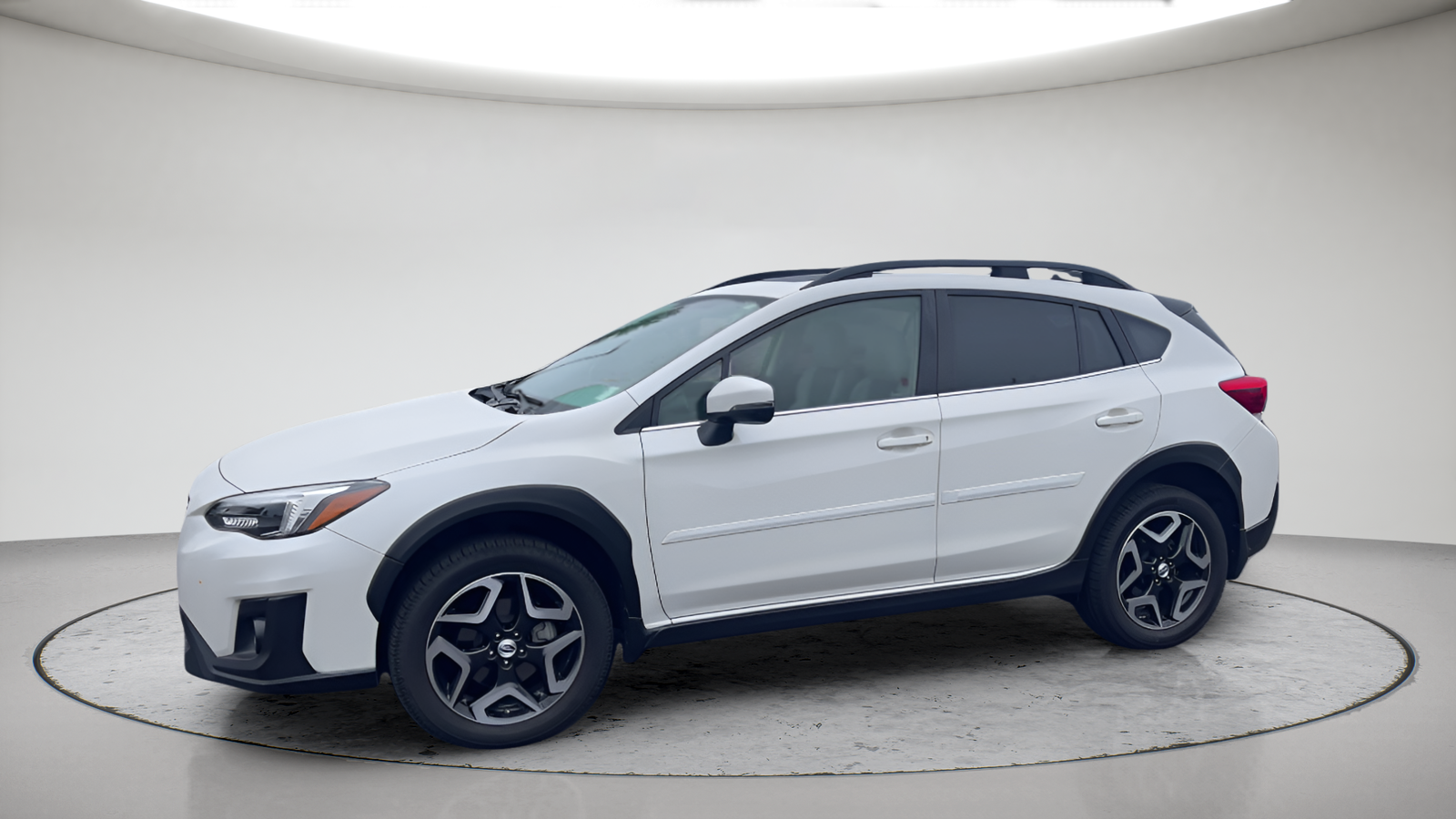 Used 2018 Crystal White Pearl Subaru 2.0i Limited image 12