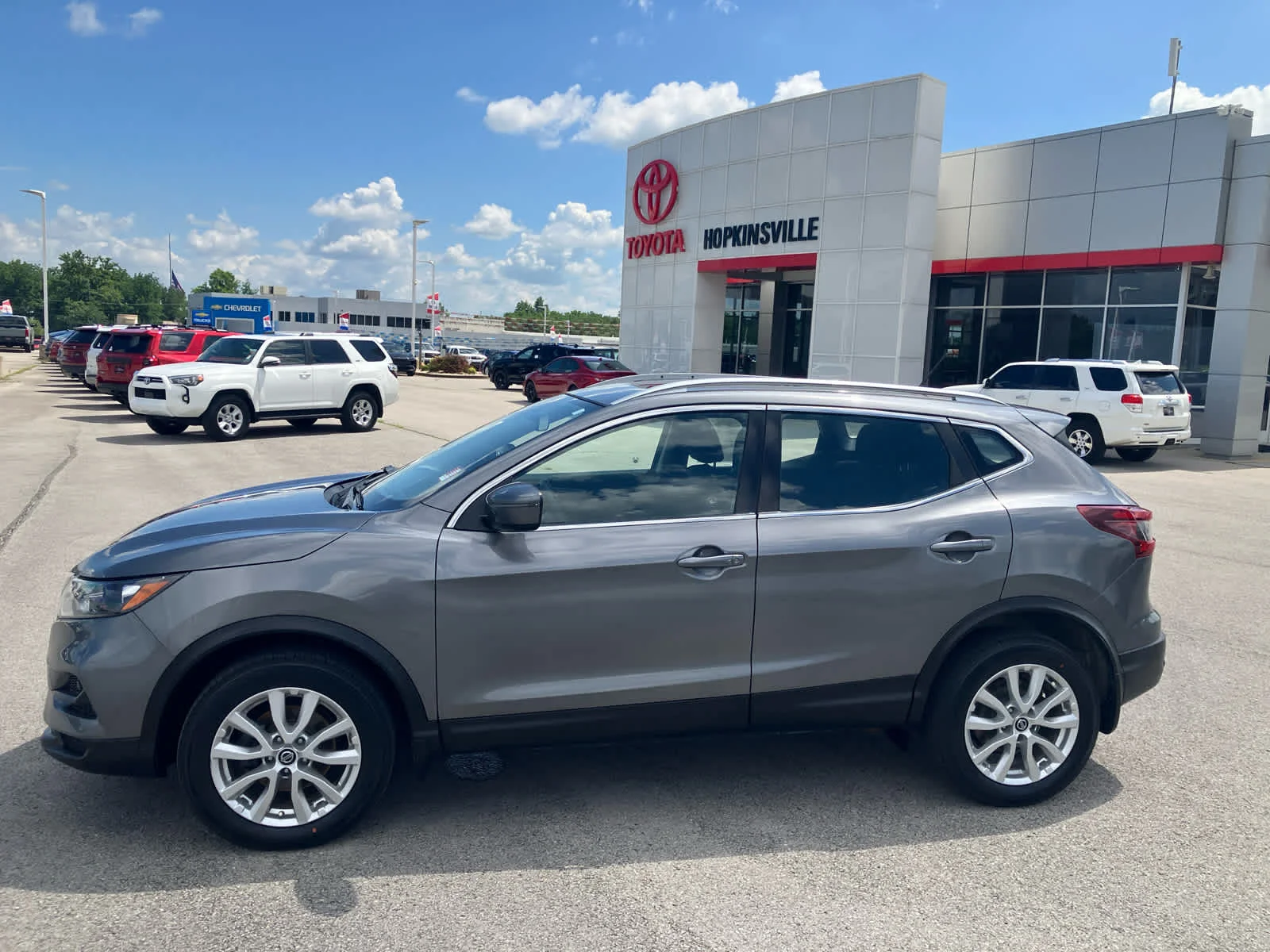 Used 2020 Magnetic Black Pearl Nissan SV image 4