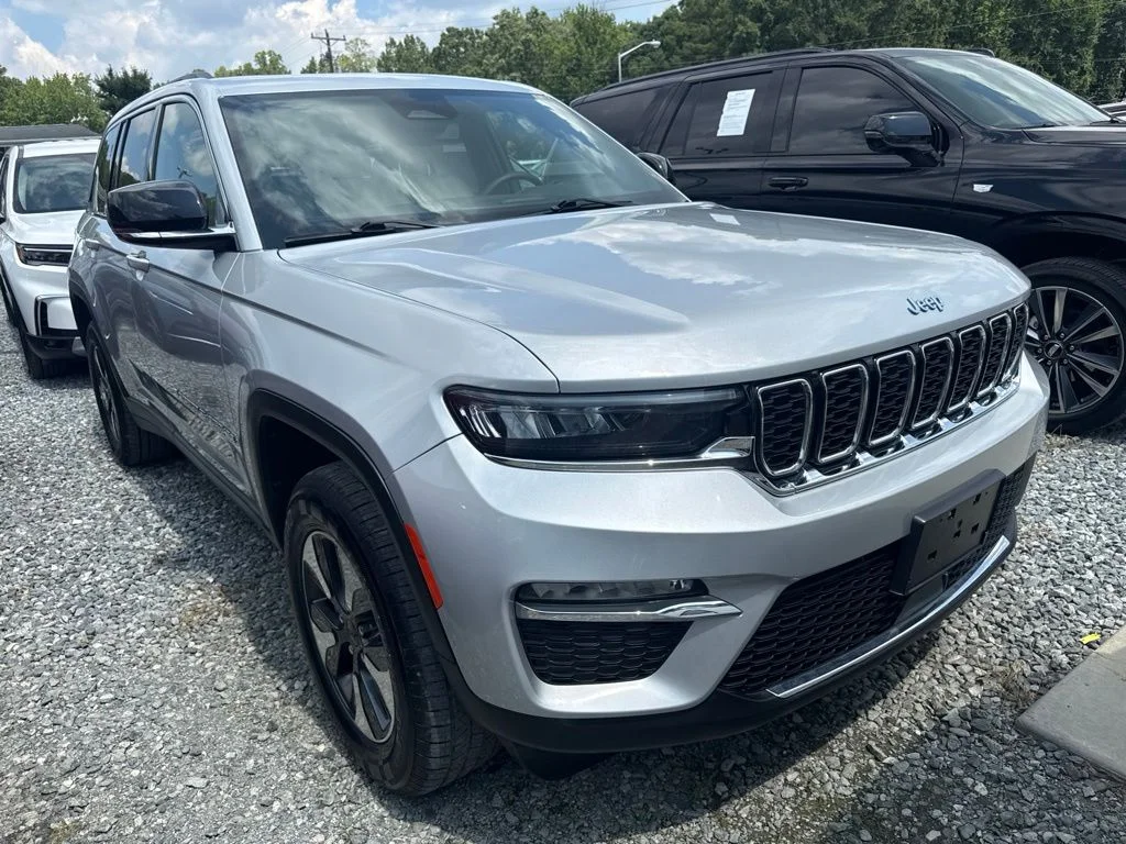 Used 2024 Silver Jeep 4xe image 2