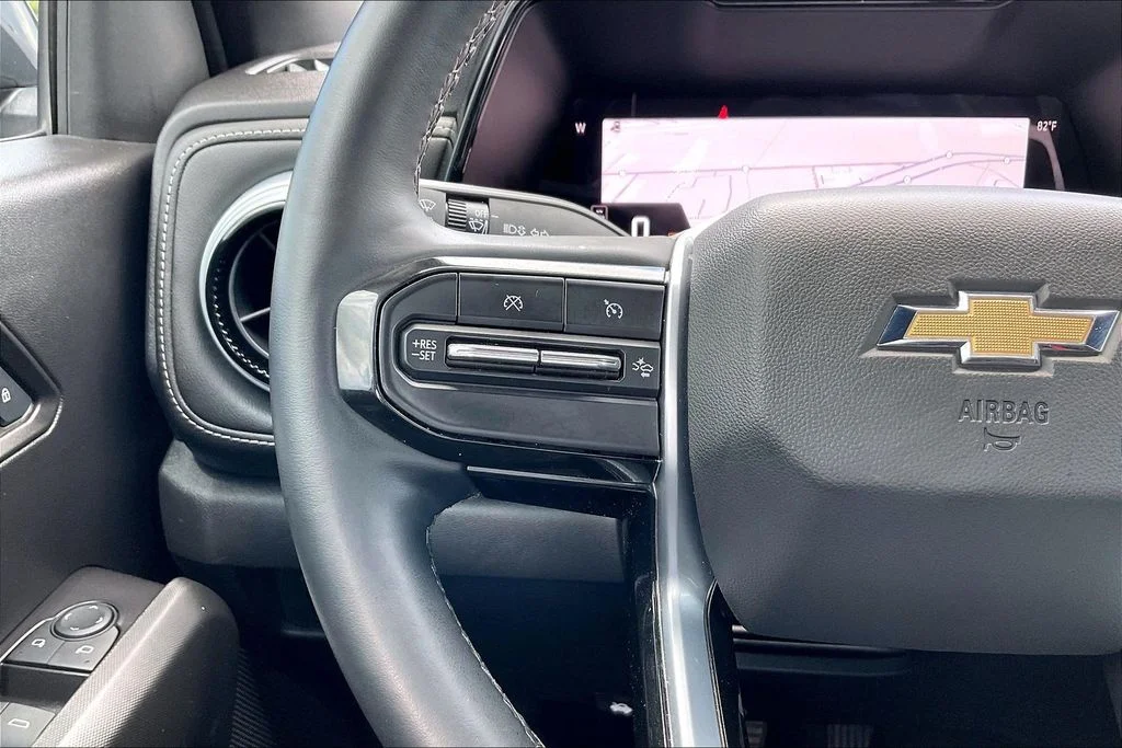 Used 2024 White Chevrolet LT image 10