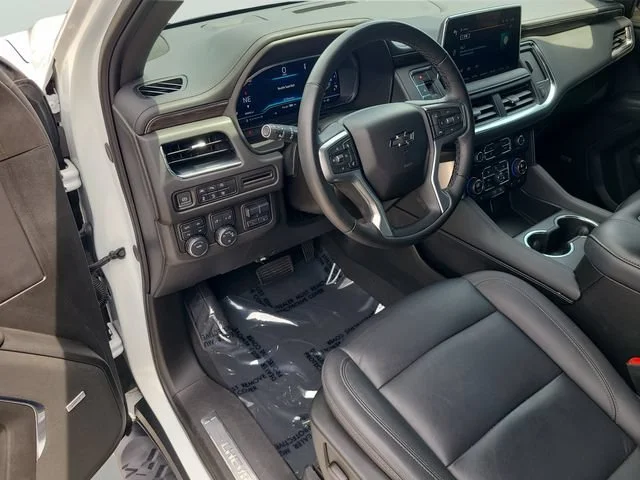 Used 2023 SUMMIT WHITE Chevrolet Z71 image 18