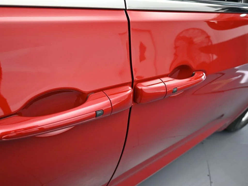 New 2026 Red Hot Pearl-Coat Exterior Paint Chrysler Select image 38