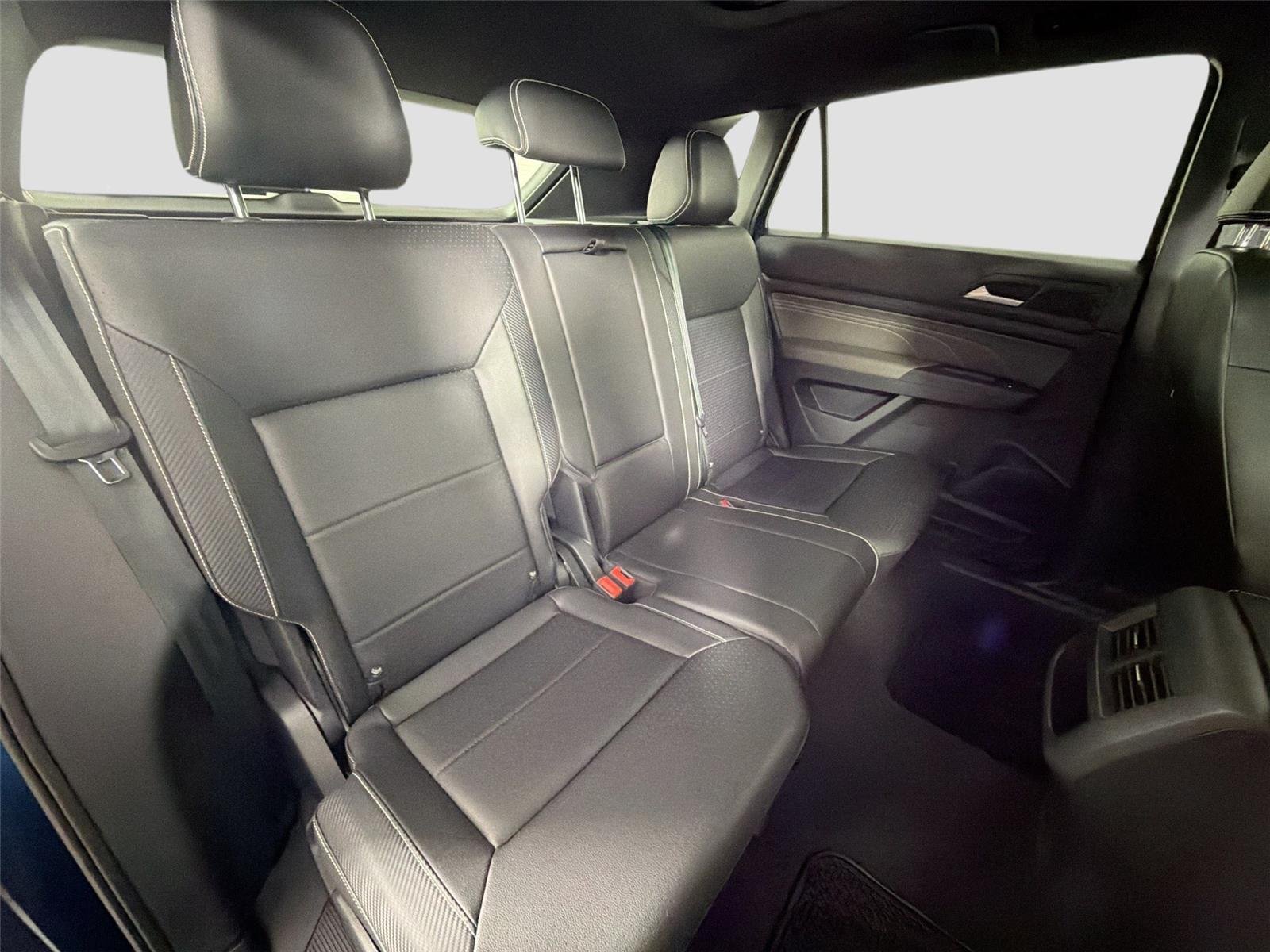 Certified Used 2023 Tourmaline Blue Metallic Volkswagen 2.0T SEL R-Line Black image 26