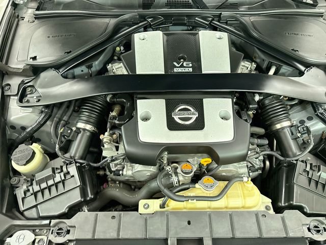 Used 2017 Gray Nissan Touring image 25