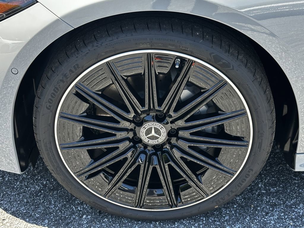 New 2026 MANUFAKTUR Alpine Grey Mercedes-Benz CLE 300 image 13